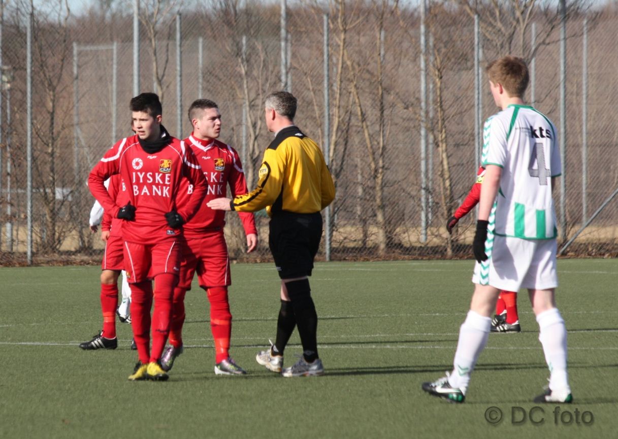 FCN AB009