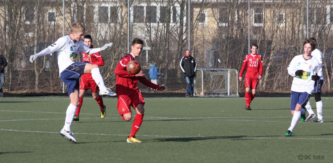 FCN AGF043